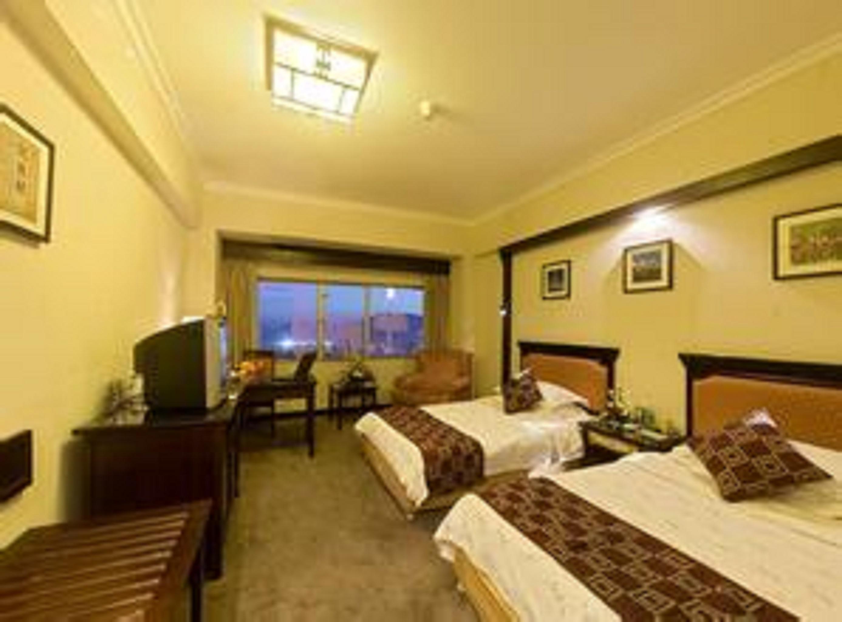 New Era Hotel Куньмин Экстерьер фото
