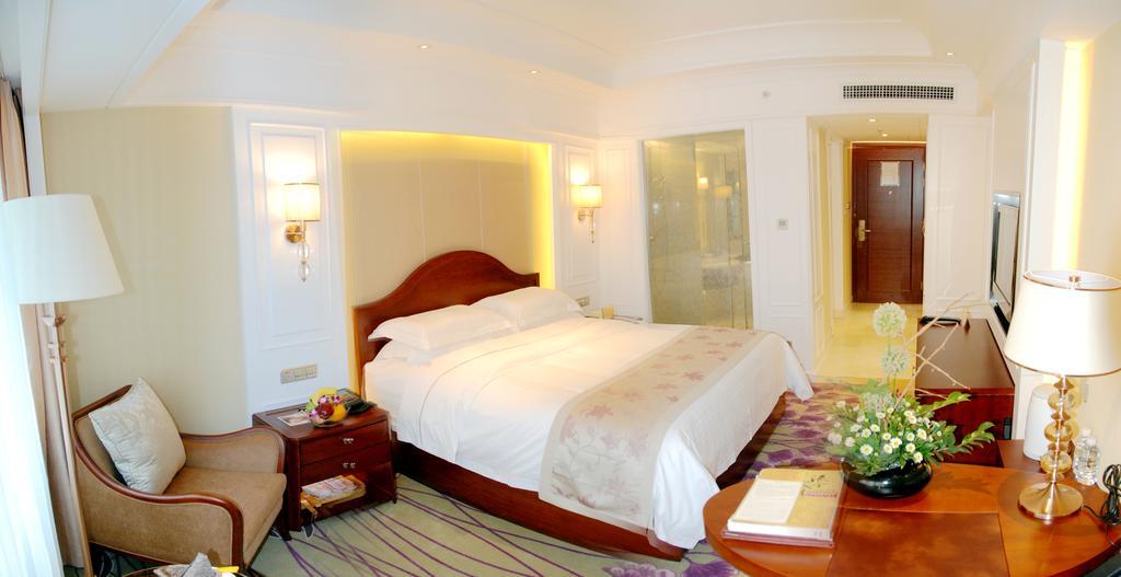 New Era Hotel Куньмин Экстерьер фото