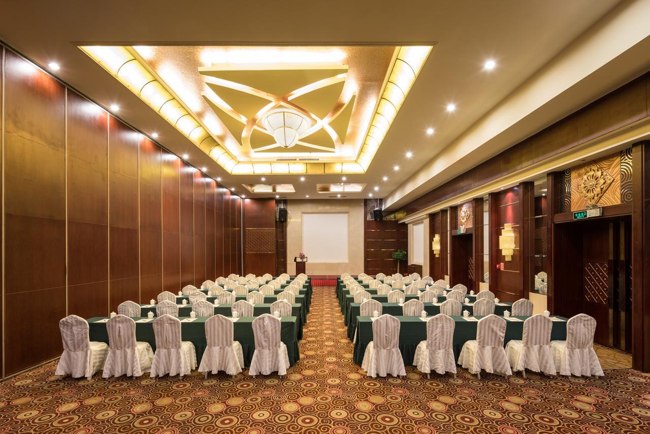 New Era Hotel Куньмин Экстерьер фото