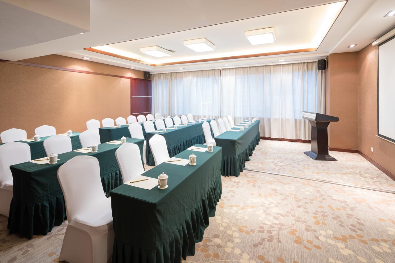New Era Hotel Куньмин Экстерьер фото