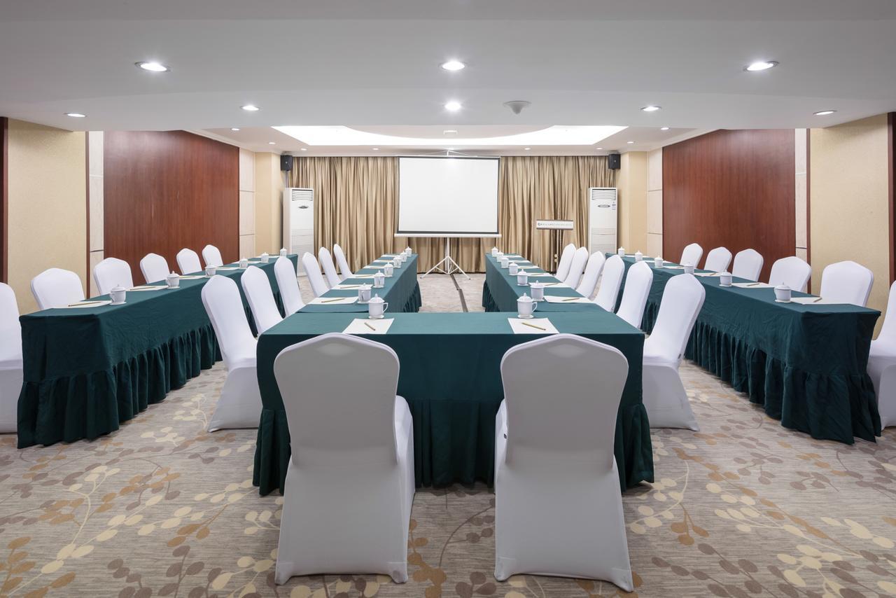 New Era Hotel Куньмин Экстерьер фото